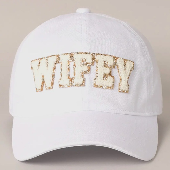 Wifey Puff Embroidery Dad Hat NWT - Picture 2 of 7